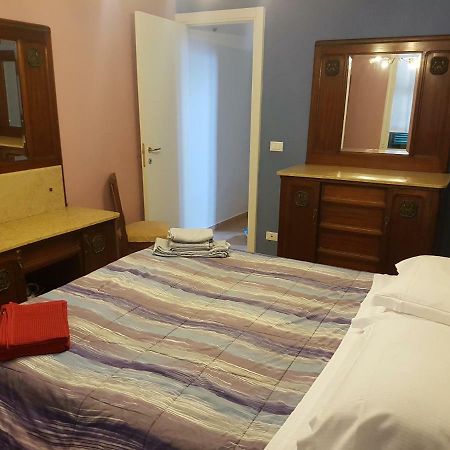 Casa Florine Apartment ฟีนาเลลีกูเร ภายนอก รูปภาพ