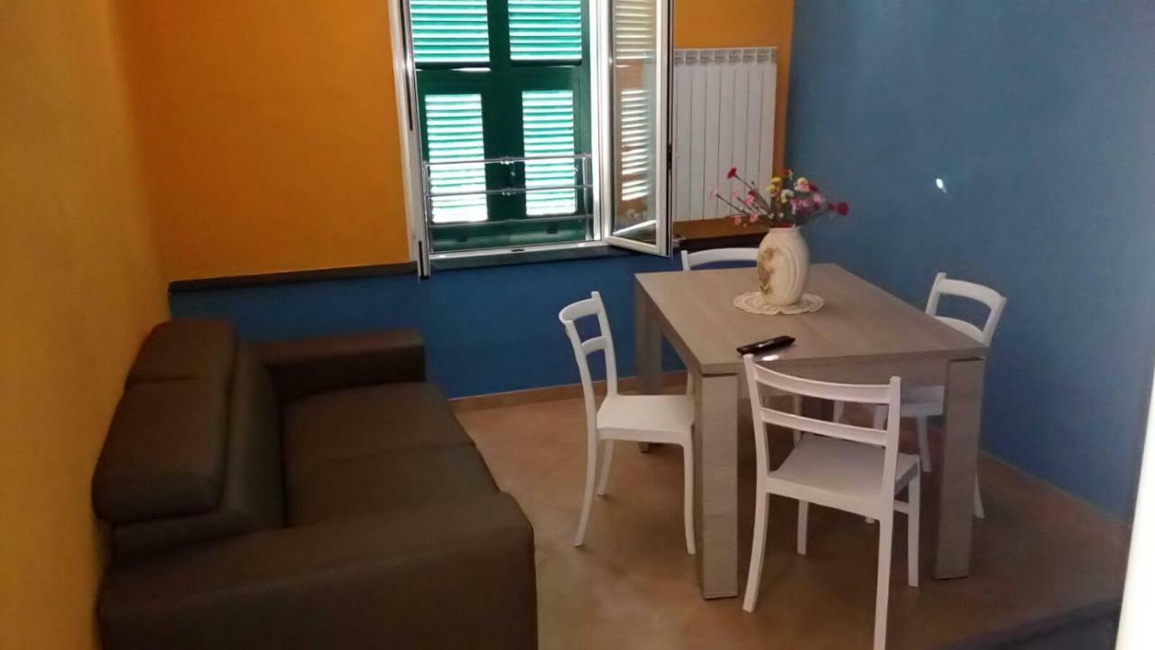 Casa Florine Apartment ฟีนาเลลีกูเร ภายนอก รูปภาพ