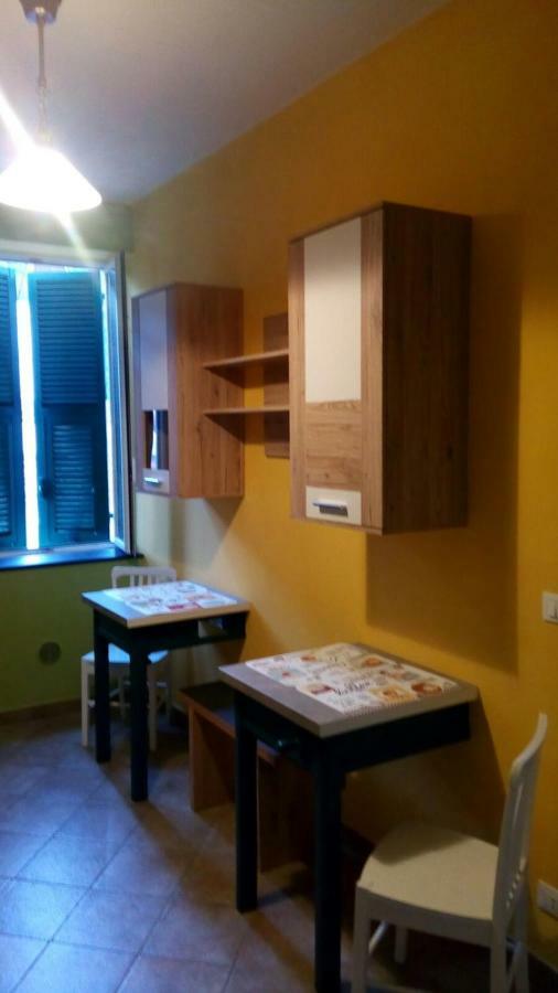 Casa Florine Apartment ฟีนาเลลีกูเร ภายนอก รูปภาพ