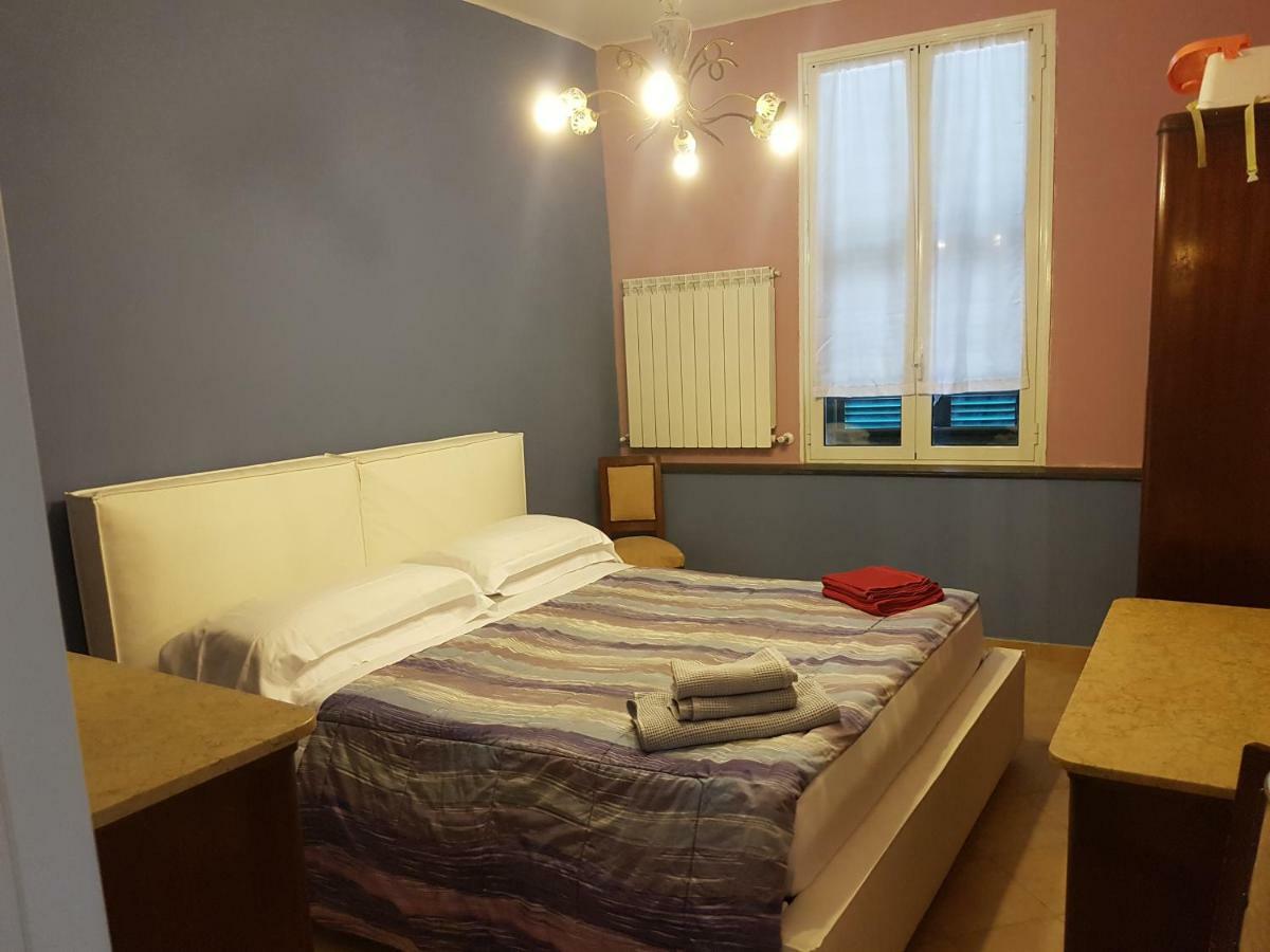 Casa Florine Apartment ฟีนาเลลีกูเร ภายนอก รูปภาพ